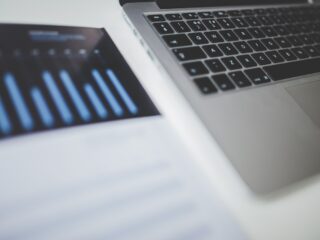 macbook-2606968_1280